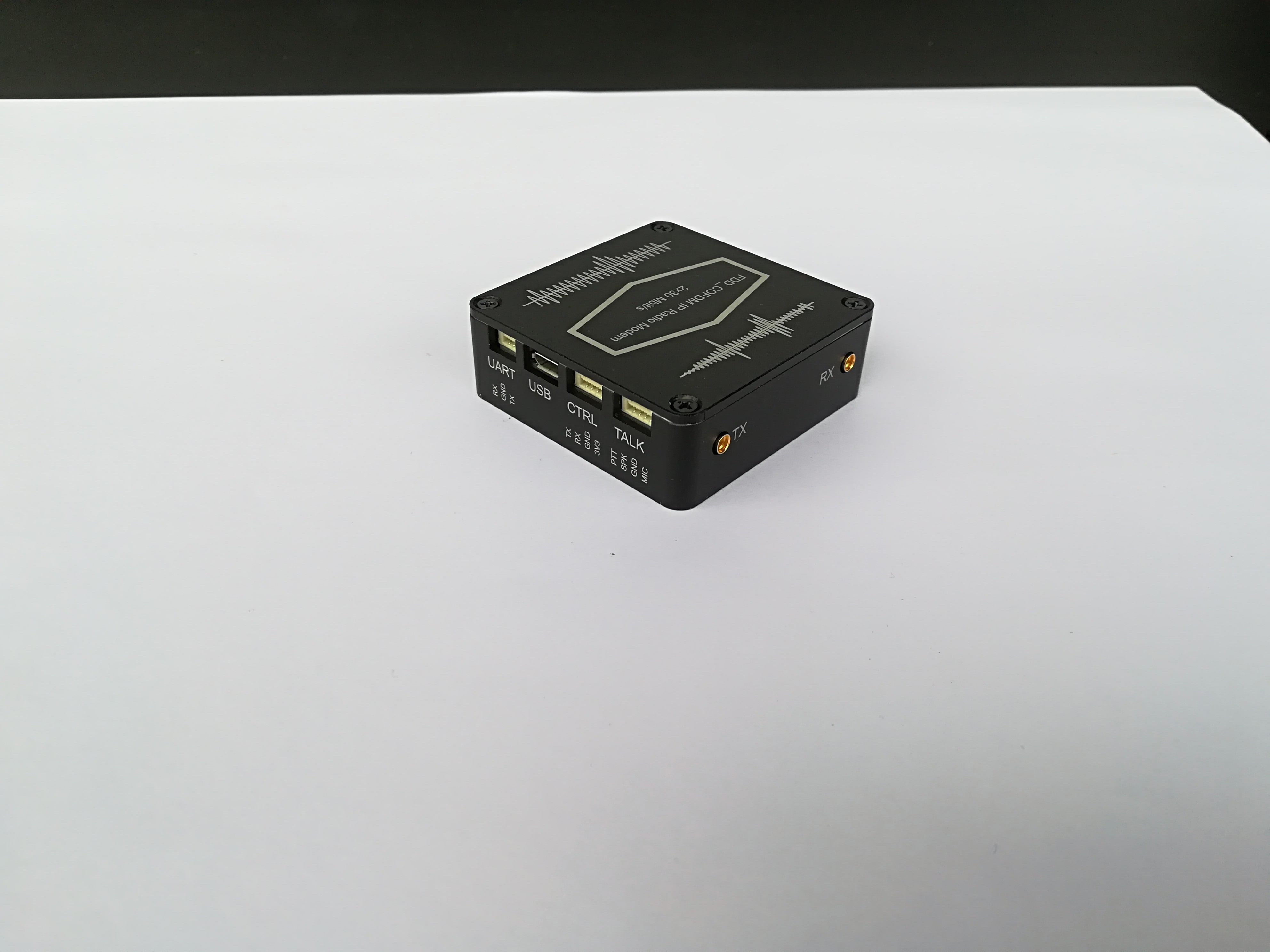 H.265 COFDM Transmisor de video inalámbrico Tamaño mini UAV Transmisor de video ligero